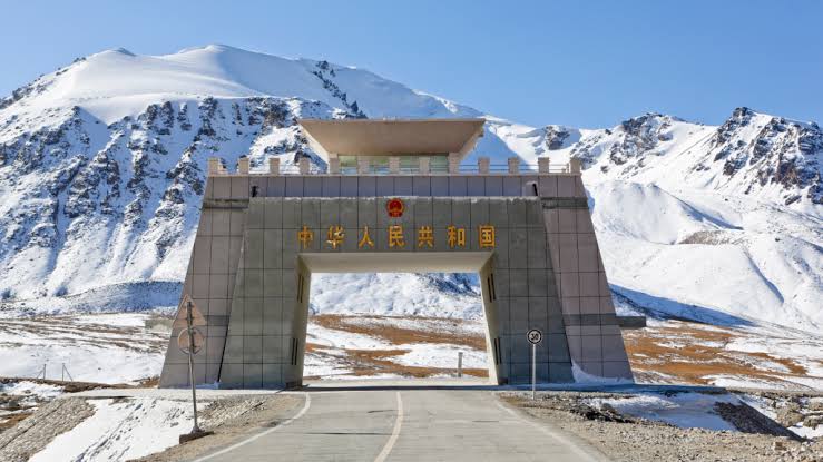 Khunjerab Pass Pakistan: Complete Travel Guide to the Pakistan-China Border, Hunza & Khunjerab National Park 2026